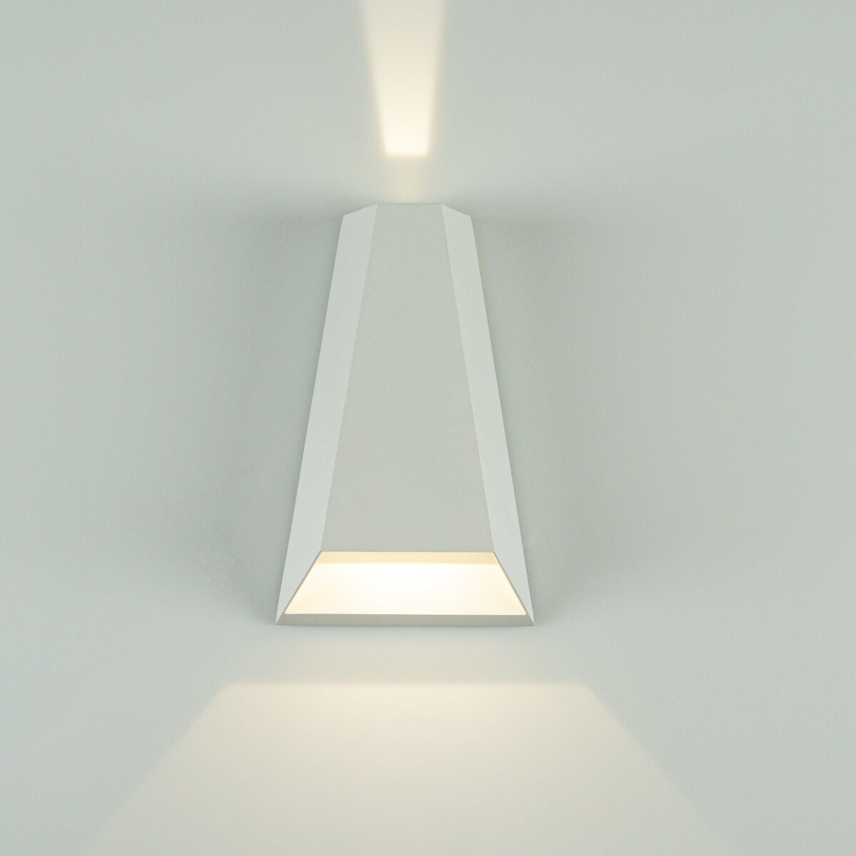 WALL LIGHT-E156-Zambelis-263187